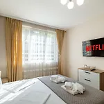Second Next To Sea Garden Apartment *