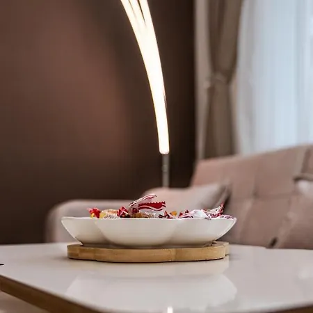 Second Next To Sea Garden Apartment *