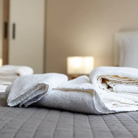 Apartment Second Next To Sea Garden