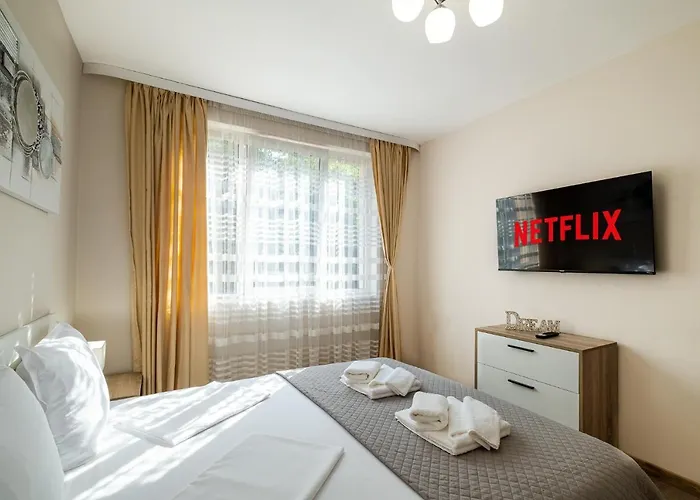 Second Next To Sea Garden Apartment *