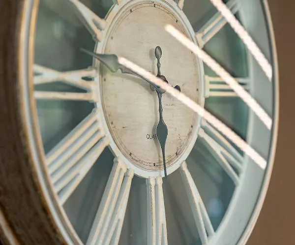 Second Next To Sea Garden Apartment