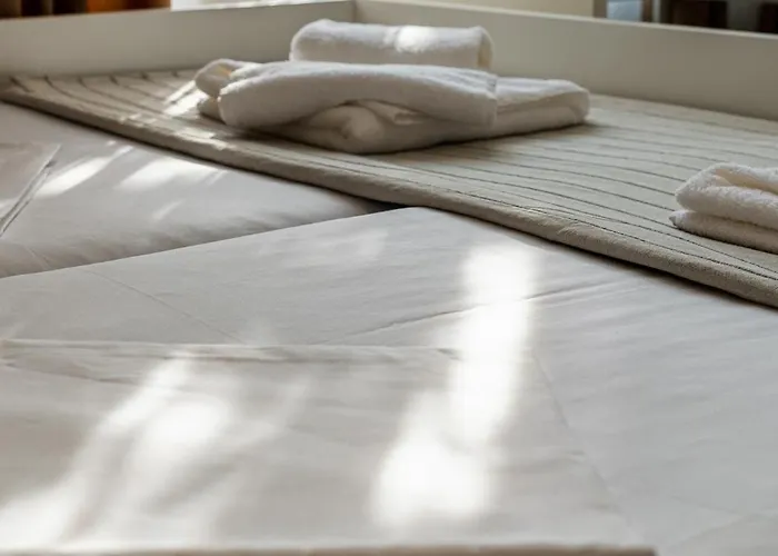 Second Next To Sea Garden Apartment *