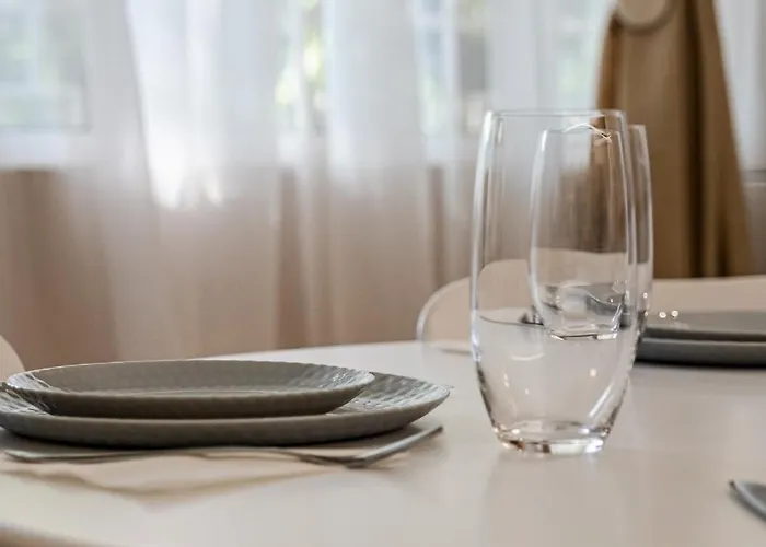 Second Next To Sea Garden Daire *